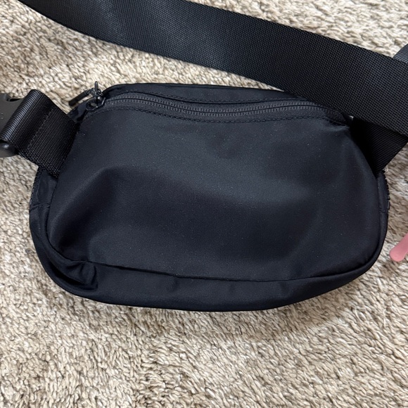 lululemon athletica Black and Pink Crossbody Bags - Picture 4 of 7